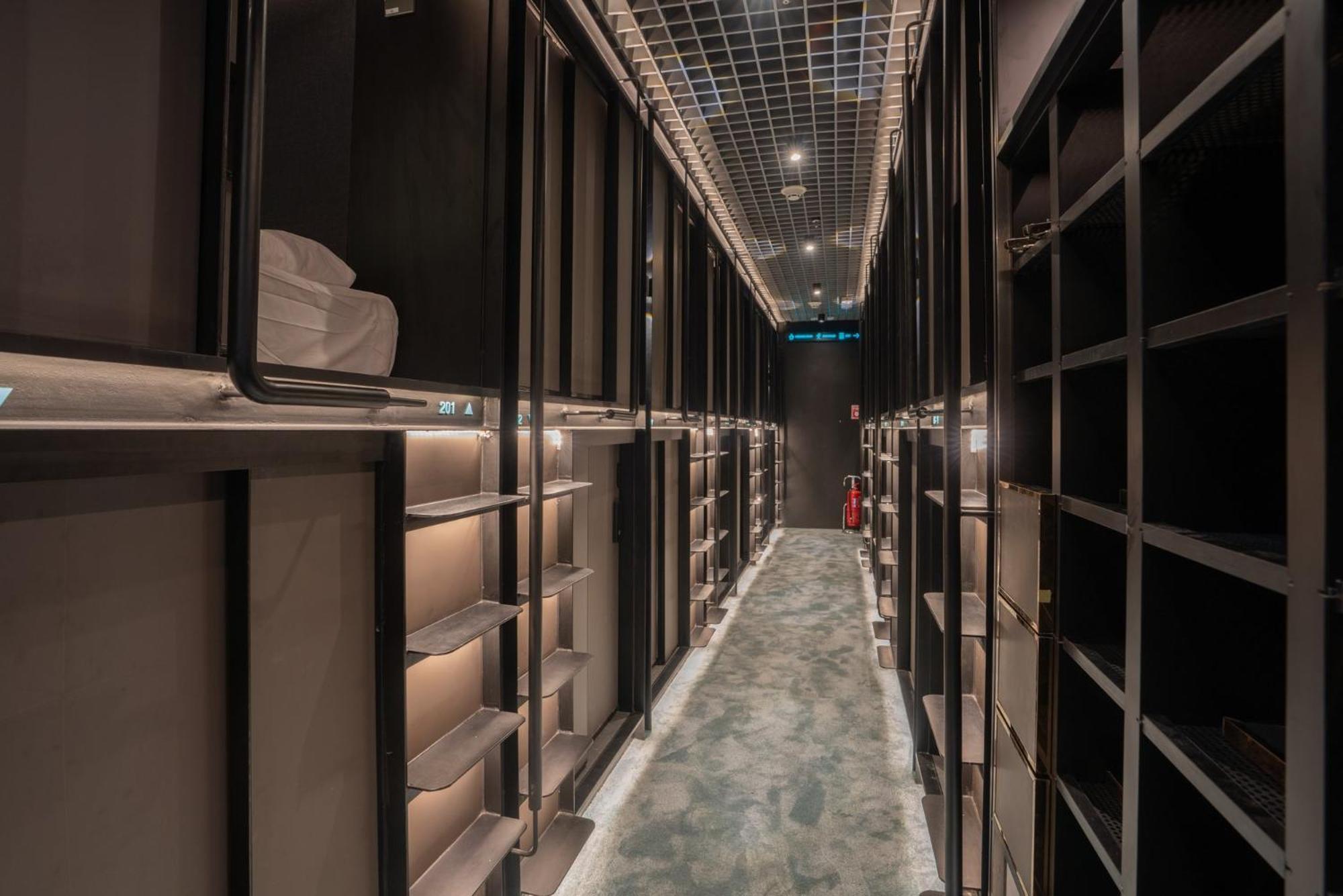 Capsuletransit Sleep Lounge Klia T1 Airport Hotel - Landside, Public Area At Lvl 5 Sepang Esterno foto